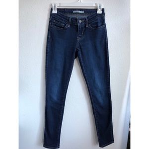 Levi’s skinny jeans